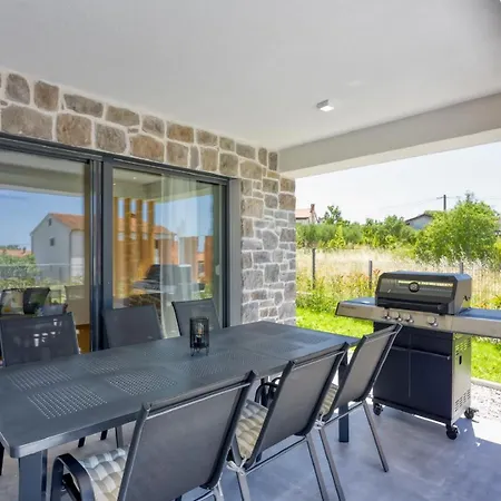 Speranza Vila Selina